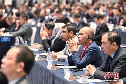 中外企业冀加深与西部陆海新通道合作